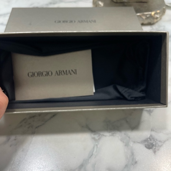 Giorgio Armani eye glass case - Picture 2 of 4